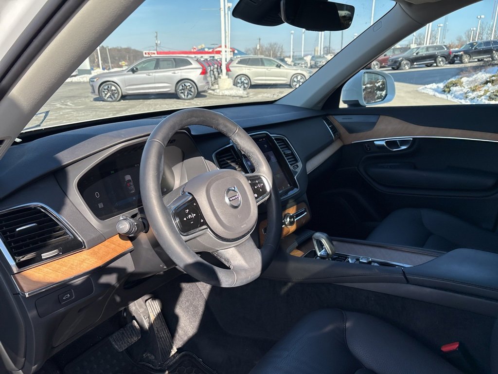 Certified 2023 Volvo XC90 B6 Plus image 16