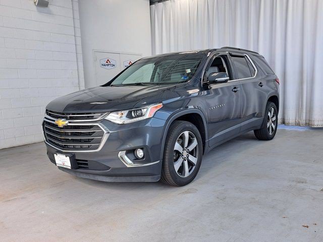 Used 2019 Chevrolet Traverse LT w/ LT Premium Package FWD image 2