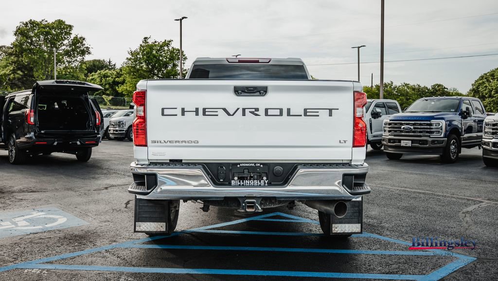 Used 2022 Chevrolet Silverado 2500 LT w/ Convenience Package image 6