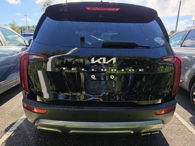 Used 2022 Kia Telluride S FWD image 5