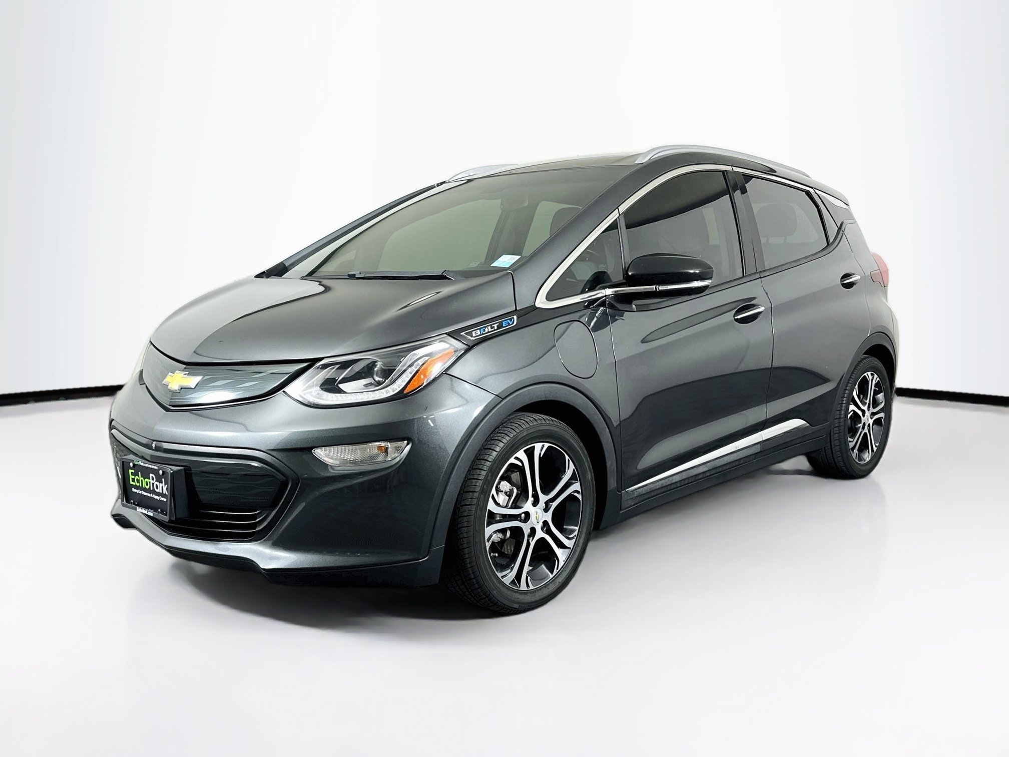 Used 2017 Chevrolet Bolt Premier FWD image 3