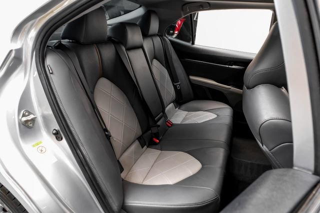 Used 2018 Toyota Camry XLE FWD image 39