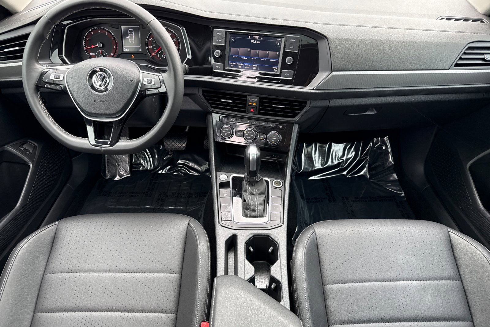 Used 2021 Volkswagen Jetta SE w/ SE Cold Weather Package image 13