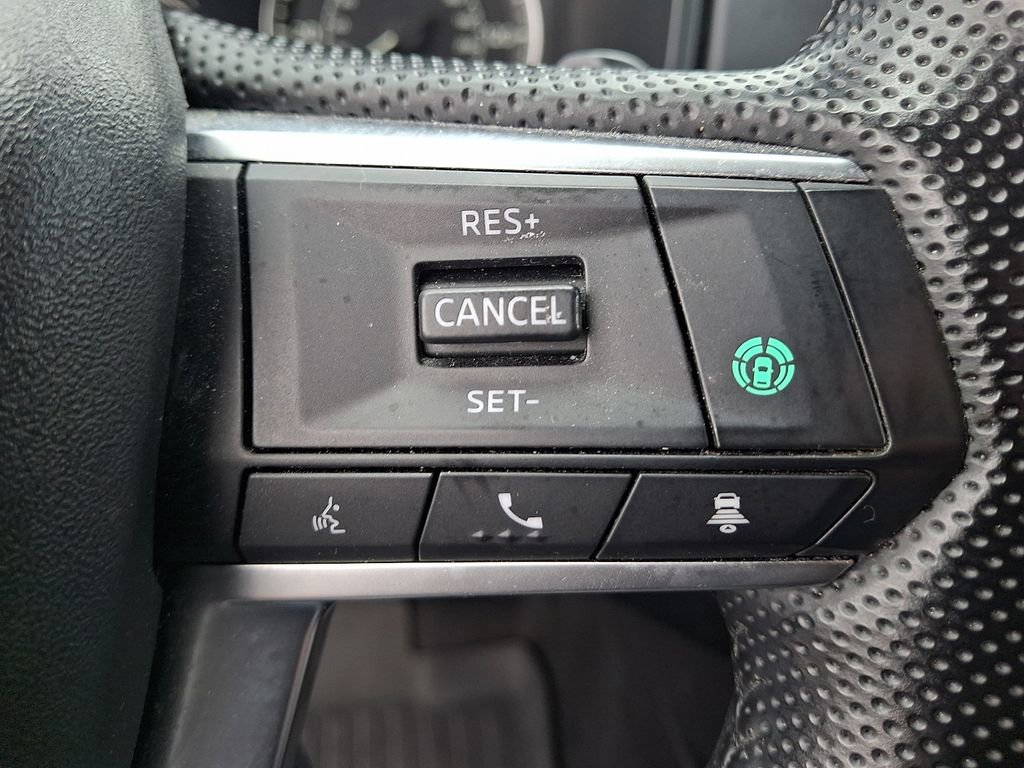 Used 2024 Mitsubishi Outlander SE Black Edition image 23