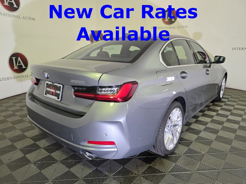 Used 2025 BMW 330i xDrive Sedan w/ M Sport Package image 4