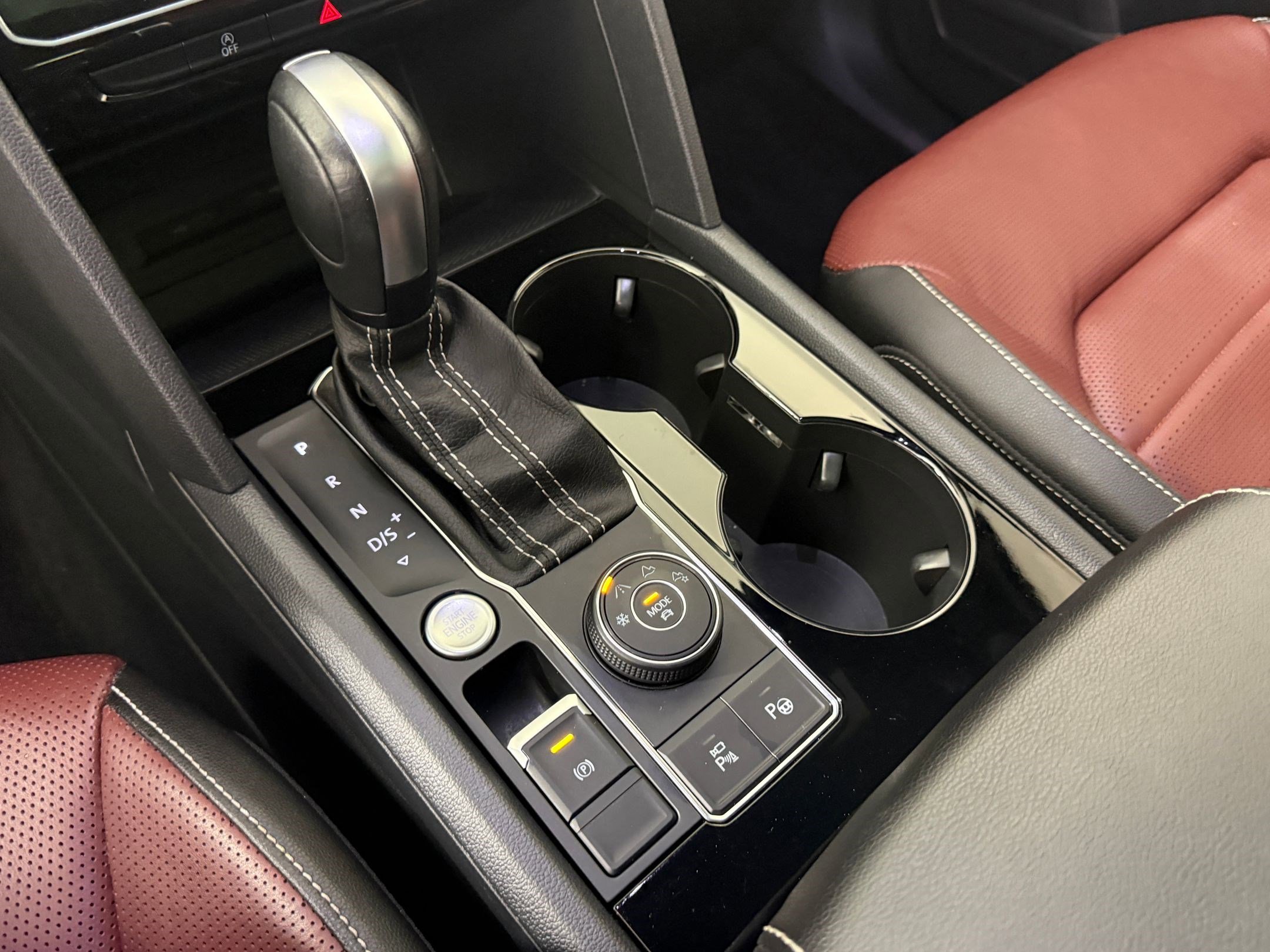 Used 2023 Volkswagen Atlas Cross Sport SEL Premium R-Line image 16