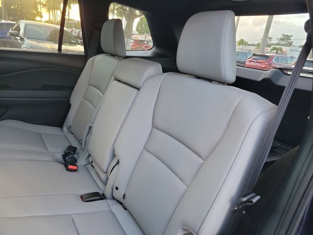 Used 2023 Honda Passport EX-L image 12