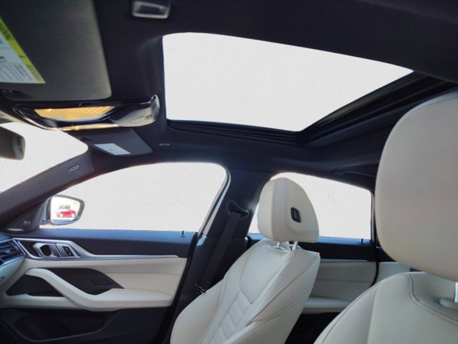 Used 2023 BMW i4 eDrive35 image 12