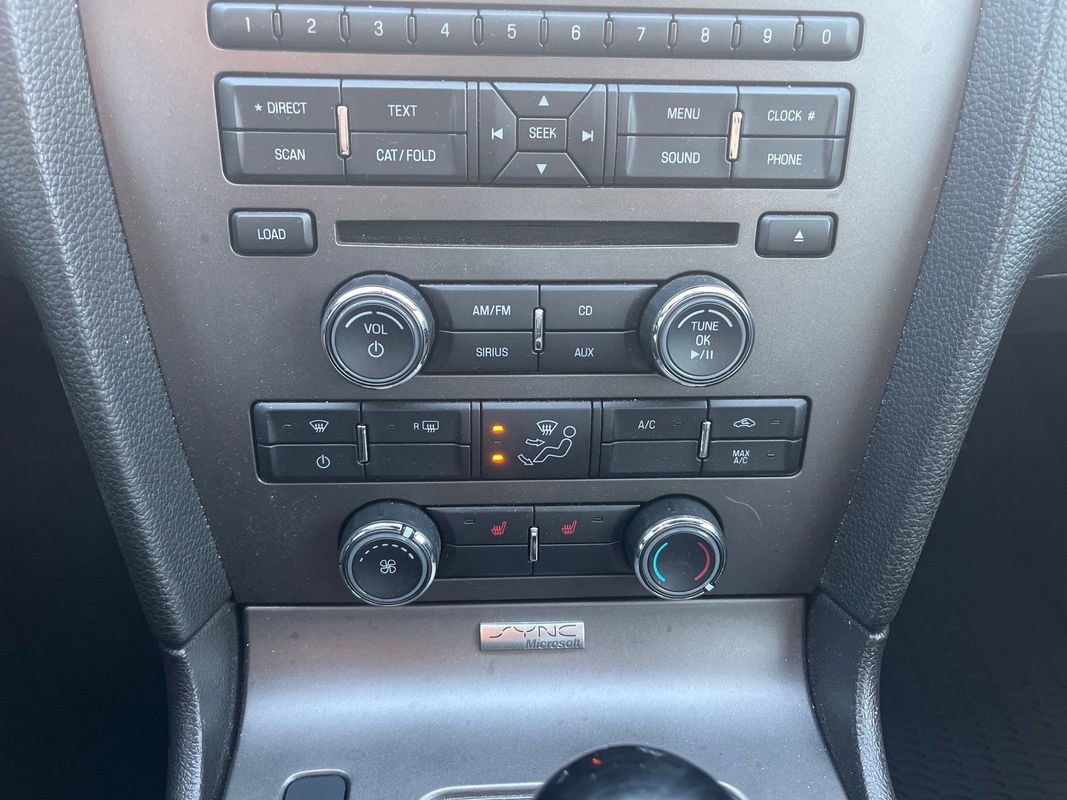 Used 2010 Ford Mustang GT Premium image 14