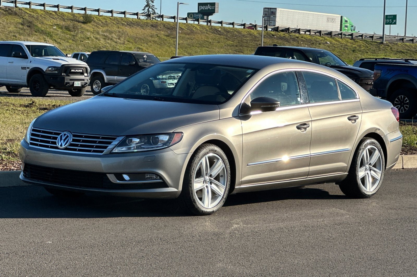 Used 2015 Volkswagen CC Sport image 7