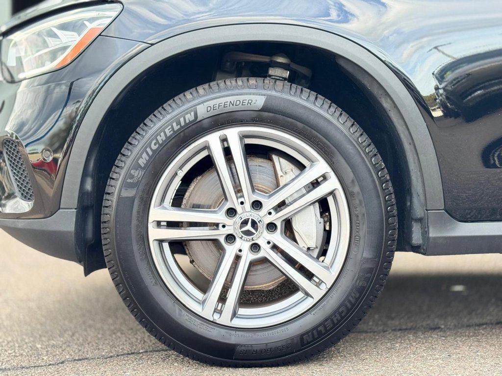 Used 2021 Mercedes-Benz GLC 300 4MATIC image 11