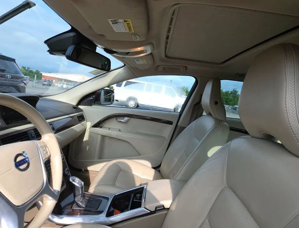 Used 2013 Volvo XC70 3.2 AWD/4WD image 6