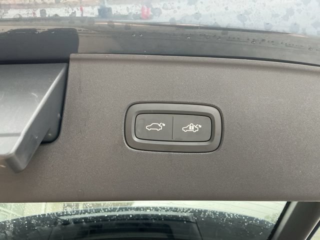 Certified 2025 Volvo EX90 Ultra AWD/4WD image 11