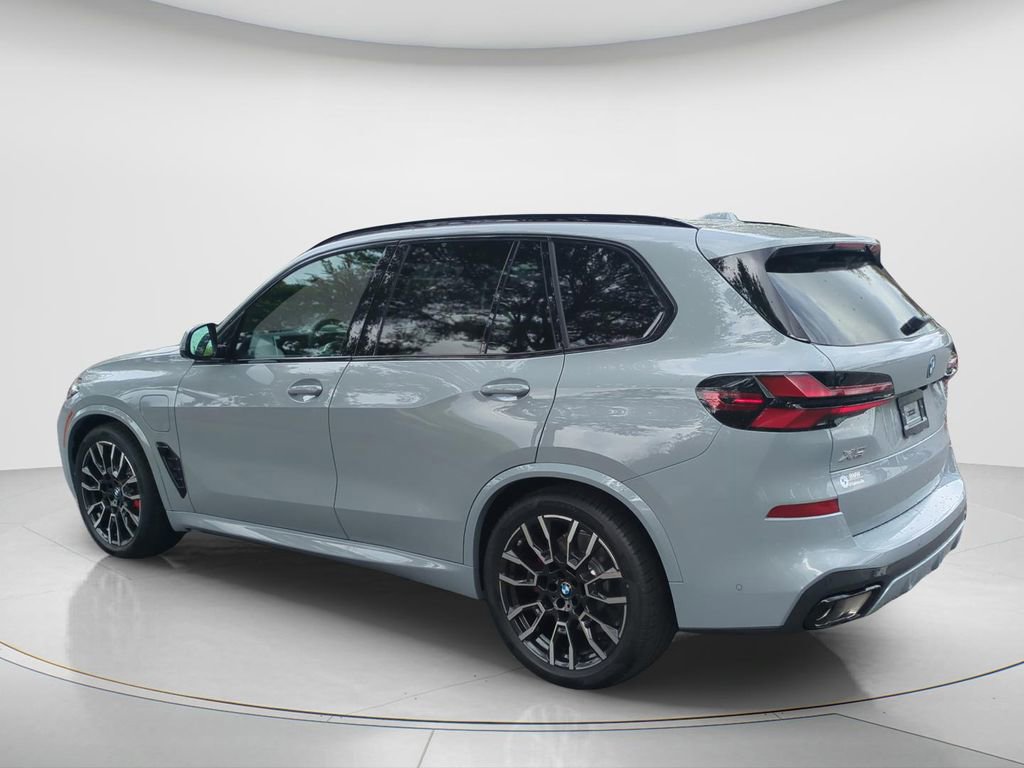New 2026 BMW X5 xDrive50e image 14