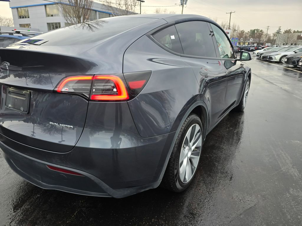Used 2023 Tesla Model Y Long Range image 7