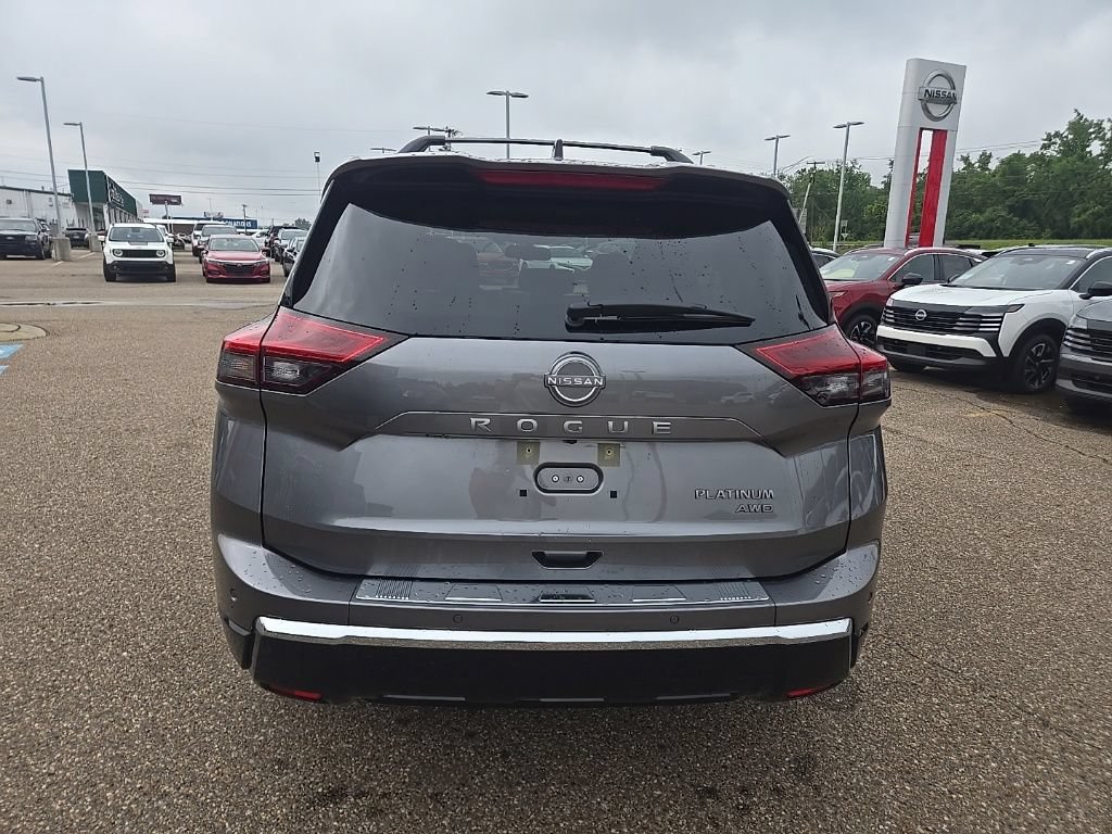 Used 2025 Nissan Rogue Platinum w/ Platinum Premium Package AWD/4WD image 6