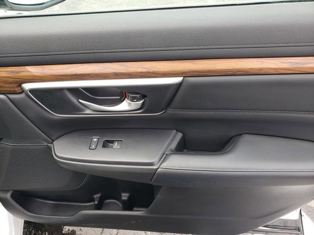 Used 2019 Honda CR-V Touring image 17