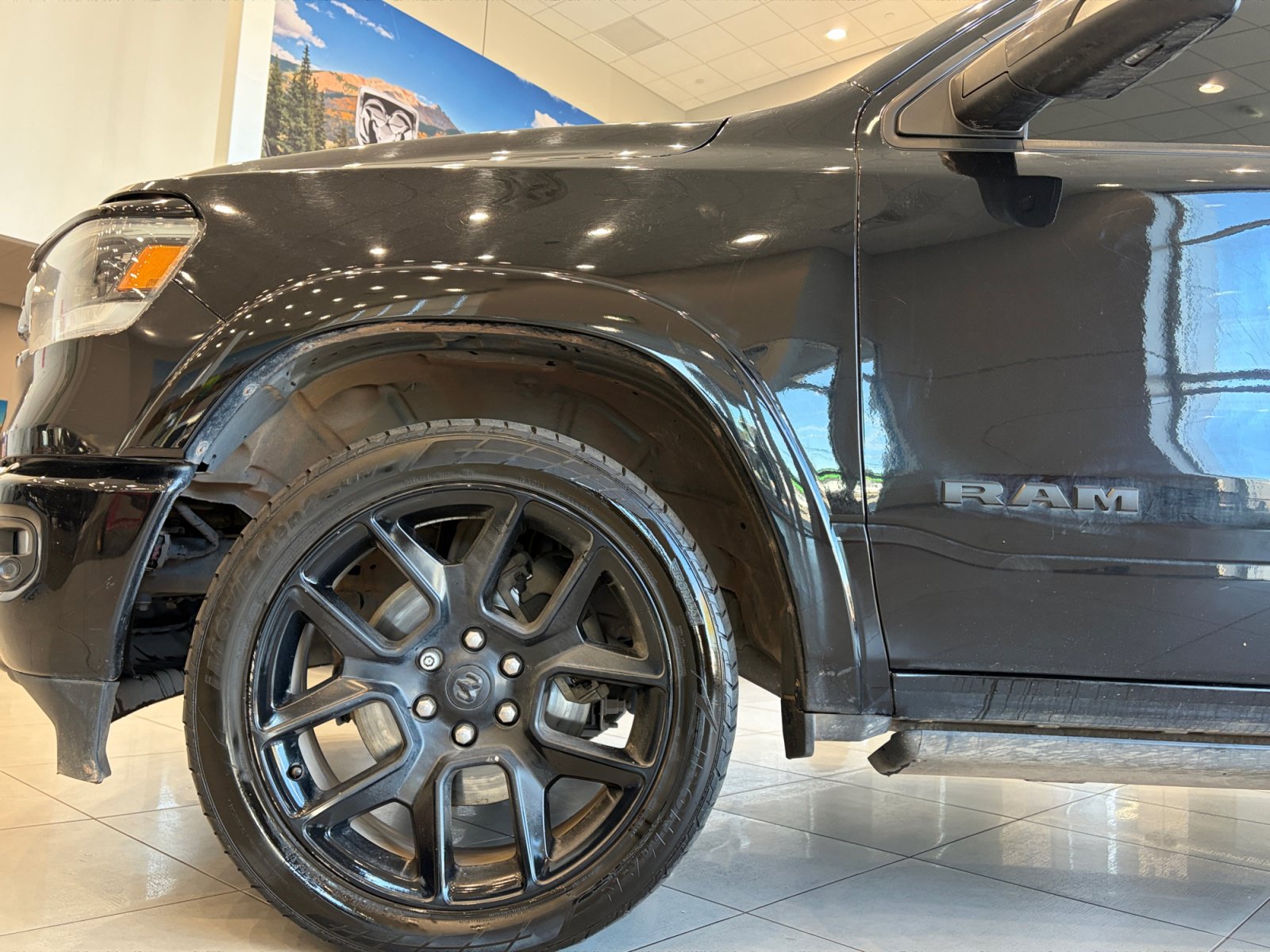 Used 2020 RAM 1500 Laramie AWD/4WD image 10