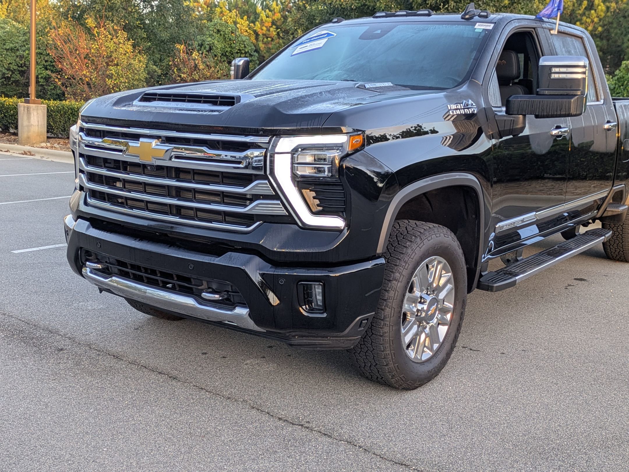 Used 2025 Chevrolet Silverado 2500 High Country w/ Technology Package image 10