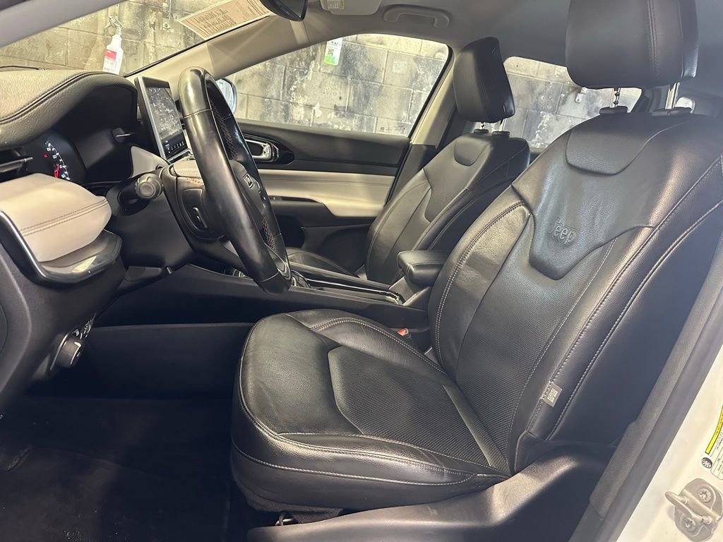 Used 2022 Jeep Compass Limited image 18