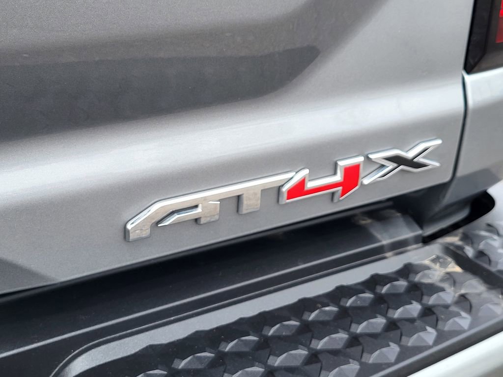 Used 2024 GMC Canyon AT4X image 9