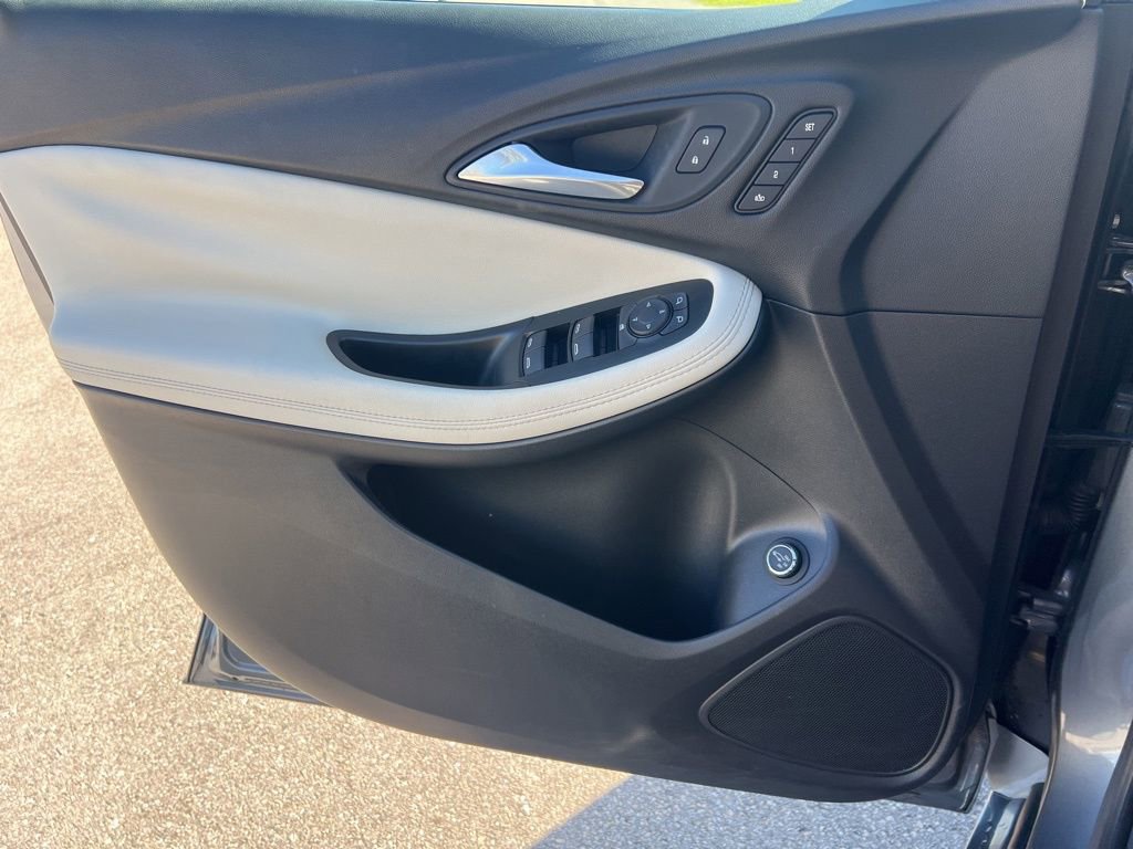 Used 2022 Buick Encore GX Essence w/ Advanced Technology Package image 55