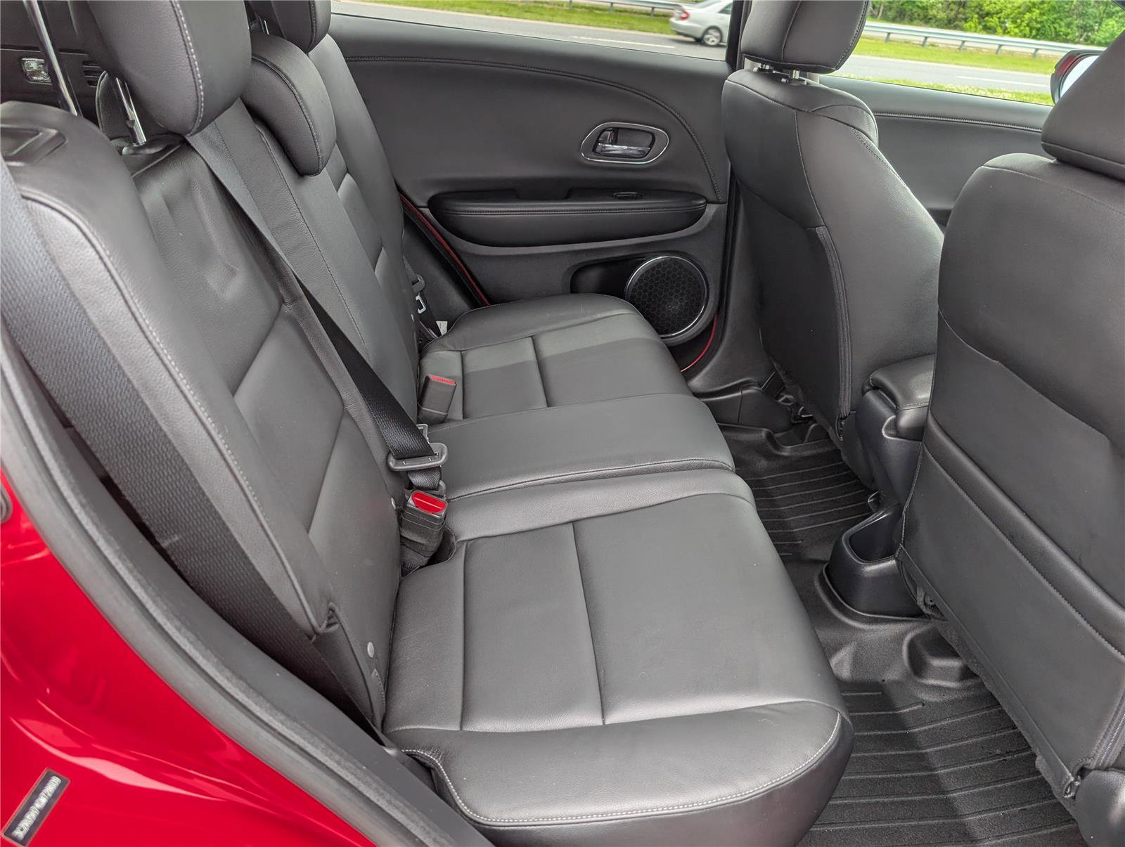 Used 2016 Honda HR-V EX-L image 11
