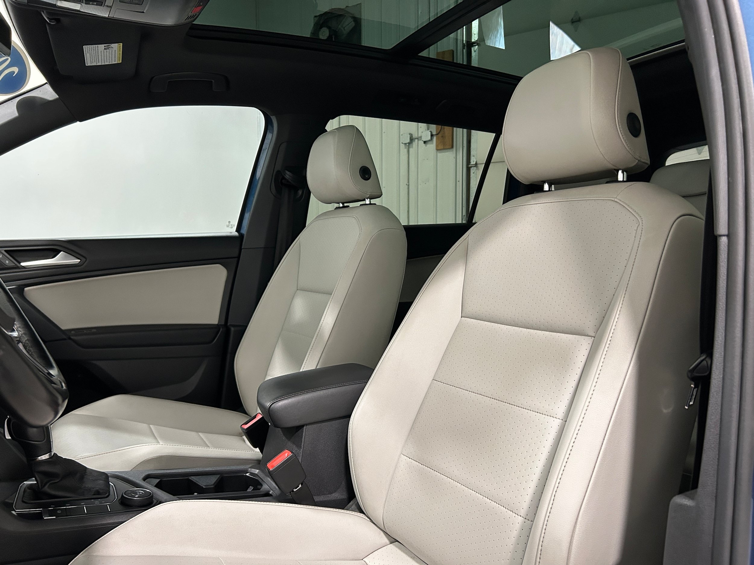 Used 2019 Volkswagen Tiguan SEL R-Line AWD/4WD image 25