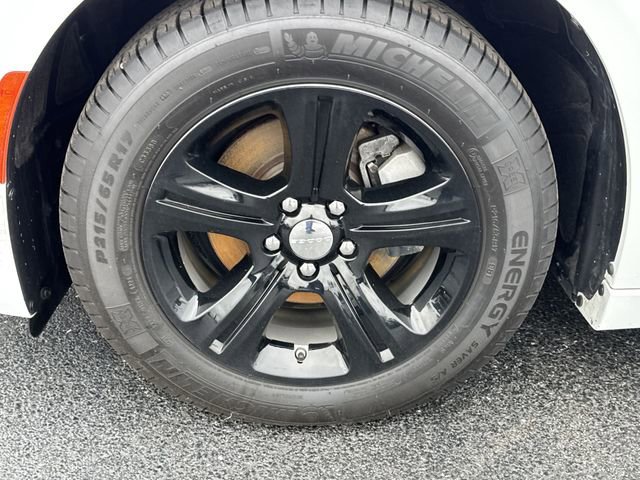 Used 2022 Dodge Charger SXT RWD image 17