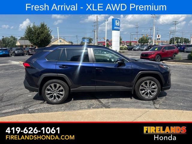 Used 2022 Toyota RAV4 XLE Premium AWD/4WD image 5