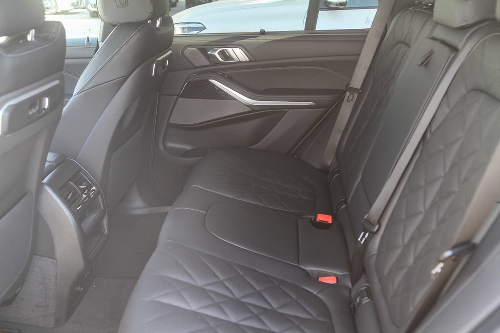 New 2026 BMW X5 sDrive40i w/ M Sport Package RWD image 13