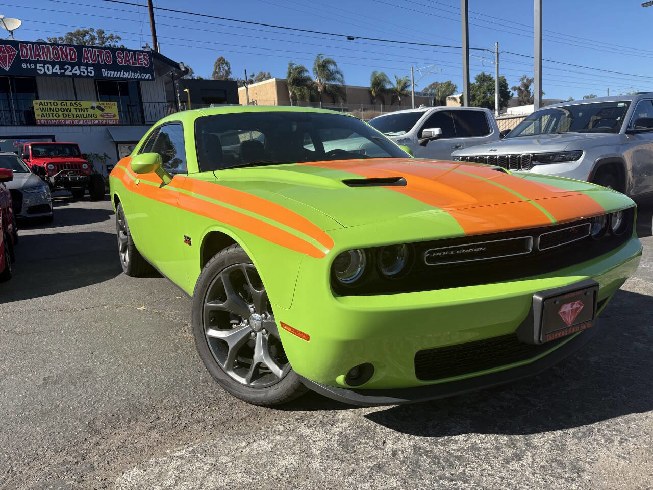 Used 2015 Dodge Challenger R/T Plus image 2