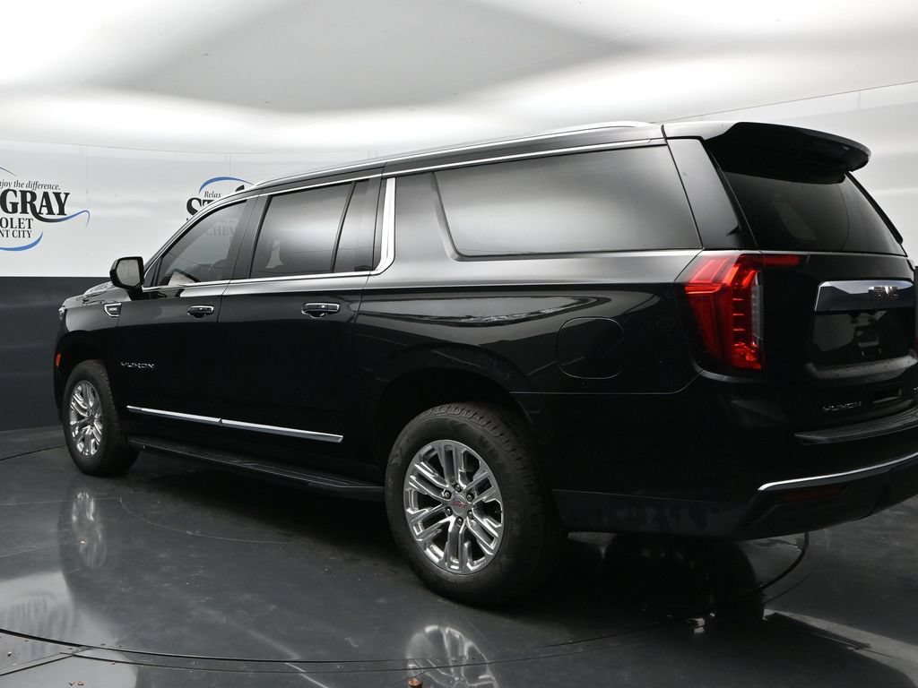 Used 2021 GMC Yukon XL SLT w/ Rear Media and Nav Package AWD/4WD image 5