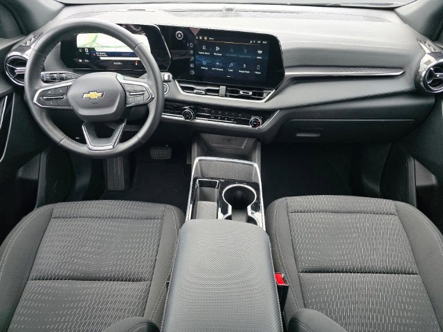 Used 2025 Chevrolet Equinox LT FWD image 18