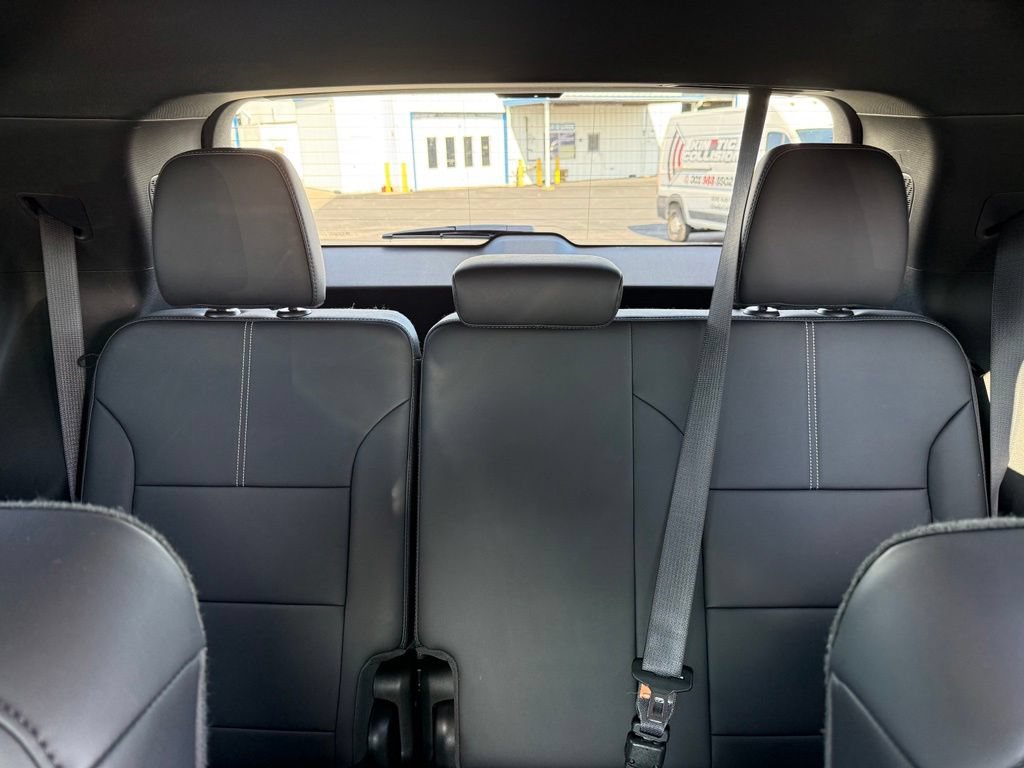Used 2026 GMC Acadia Elevation w/ Elevation Premium Package AWD/4WD image 18