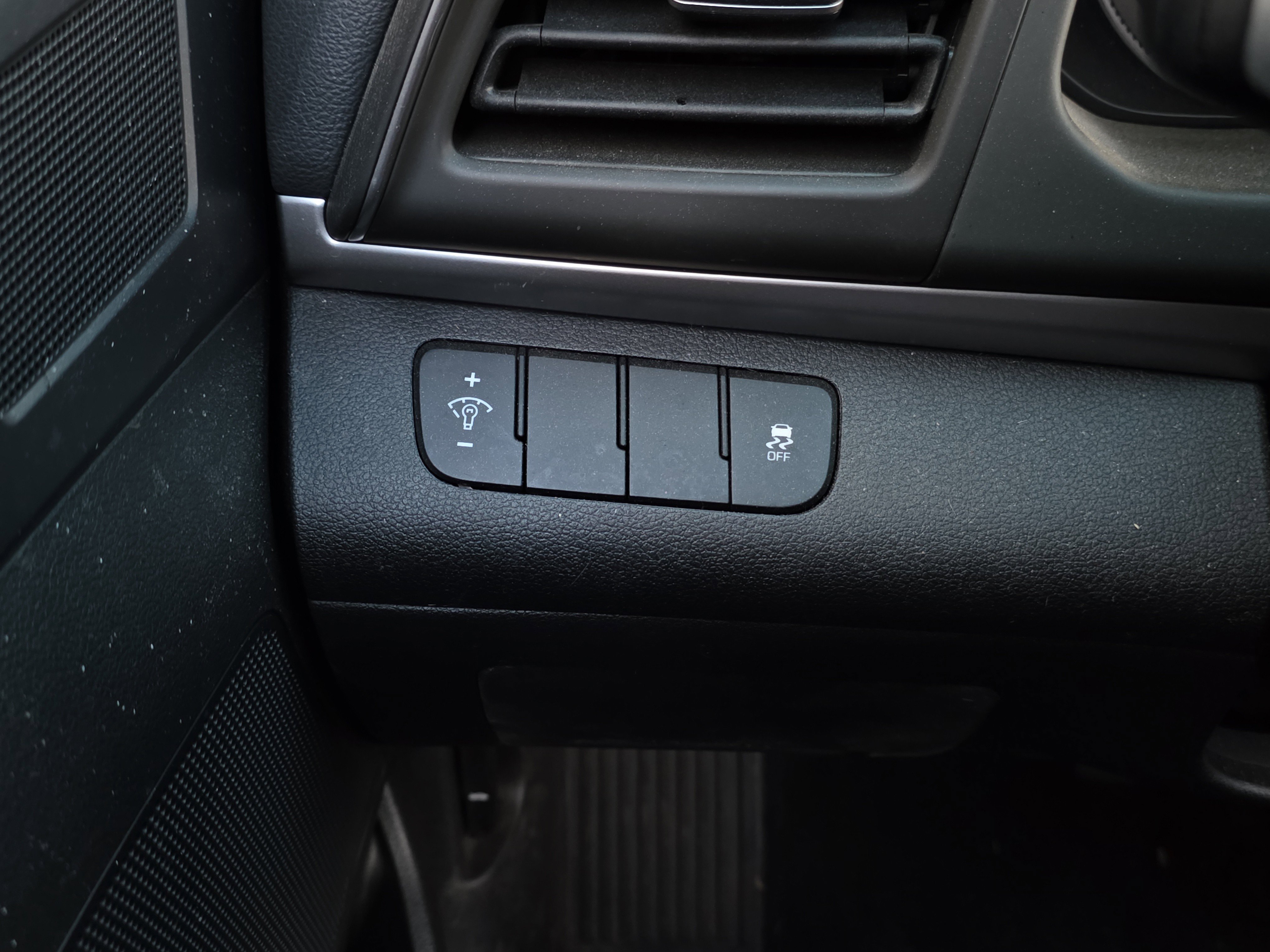 Used 2019 Hyundai Elantra SE w/ Cargo Package image 23