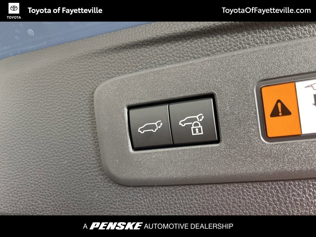 Used 2026 Toyota Land Cruiser Base image 11