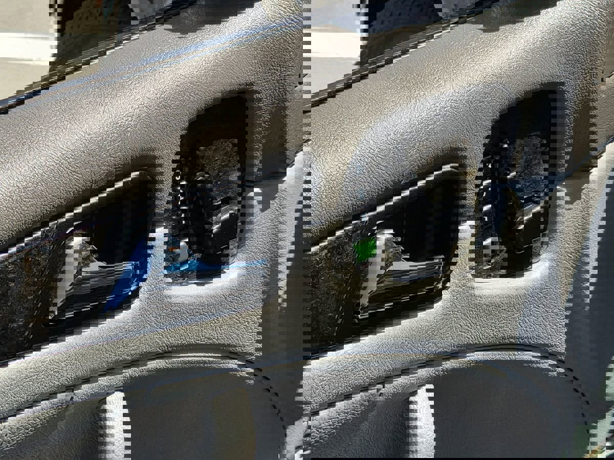 Used 2001 Mercedes-Benz CLK 430 Coupe image 22