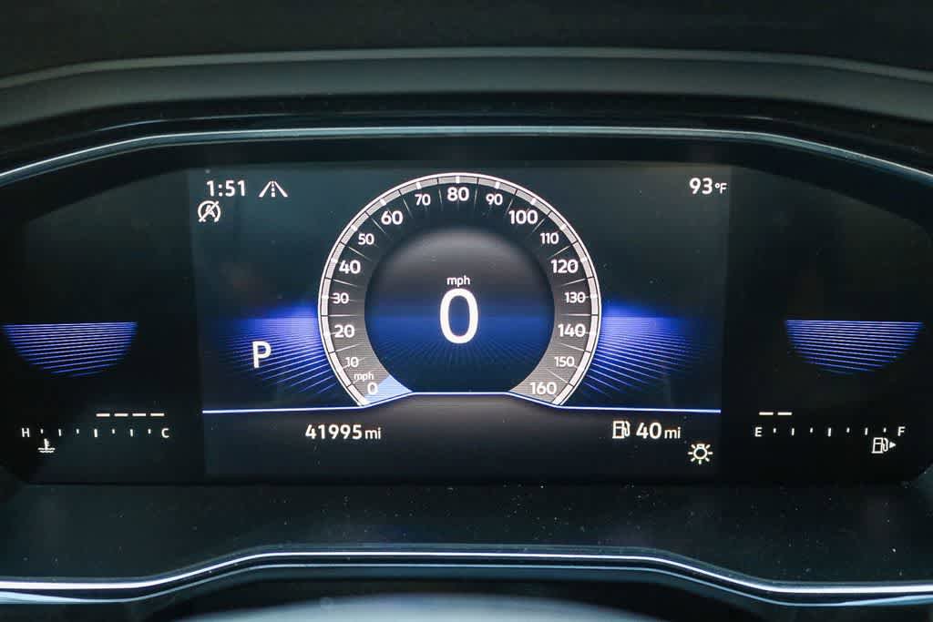 Used 2024 Volkswagen Jetta SE image 24