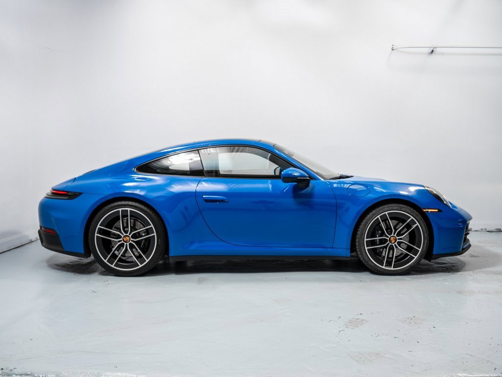 Used 2025 Porsche 911 Carrera image 8
