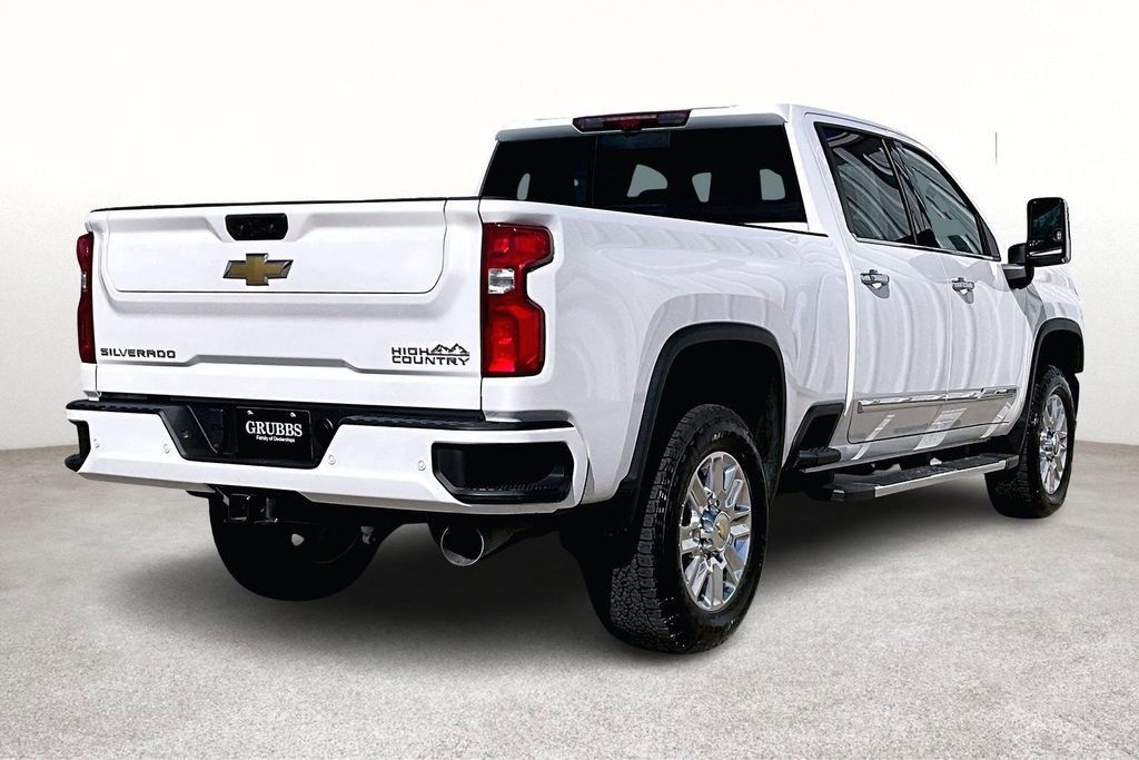 Used 2024 Chevrolet Silverado 2500 High Country w/ High Country Premium Package image 2