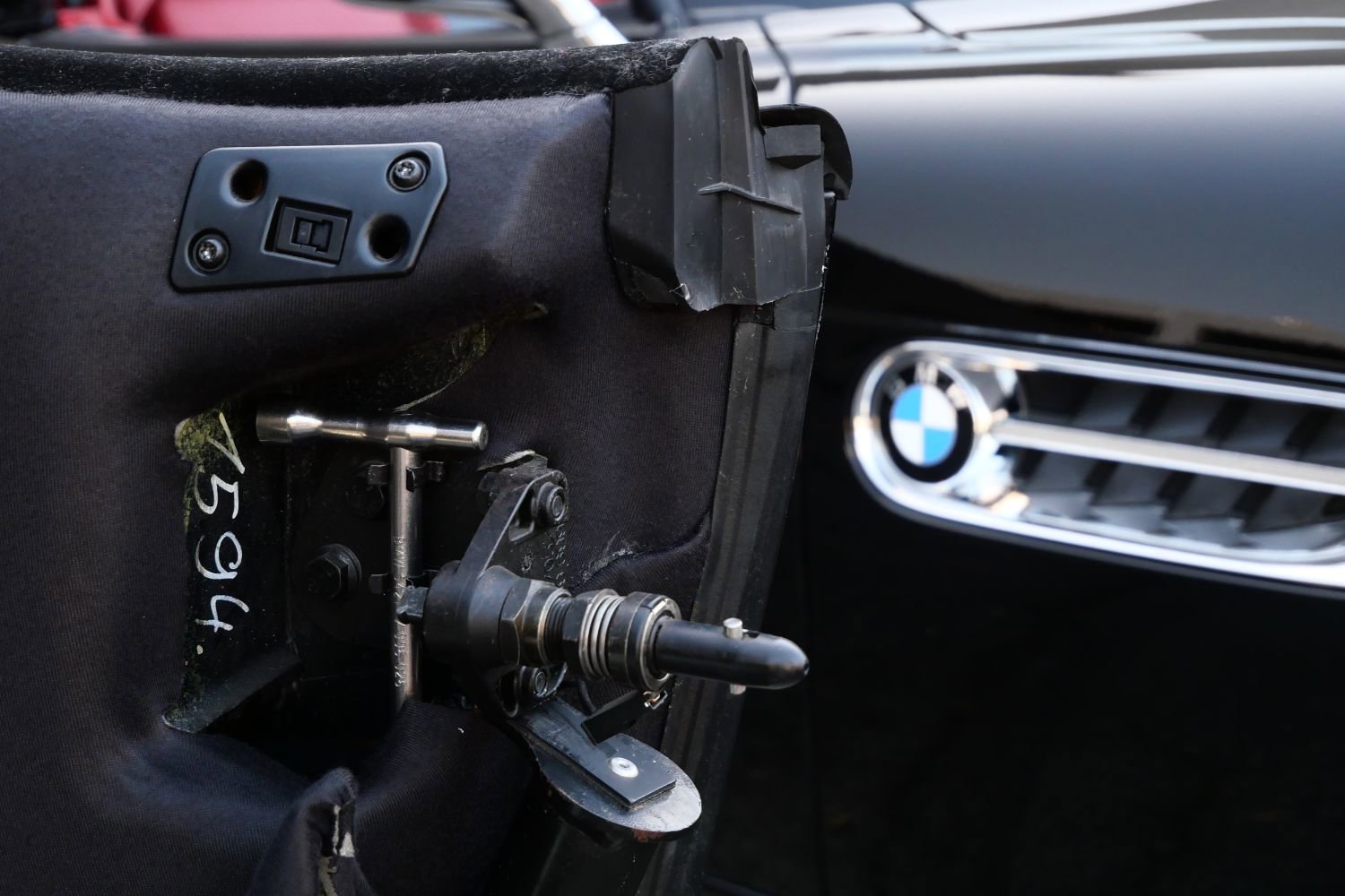 Used 2001 BMW Z8 RWD image 49
