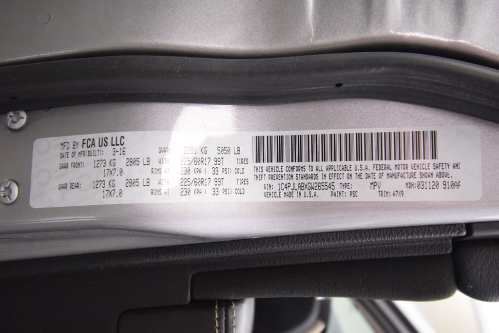 Used 2016 Jeep Cherokee Sport image 24