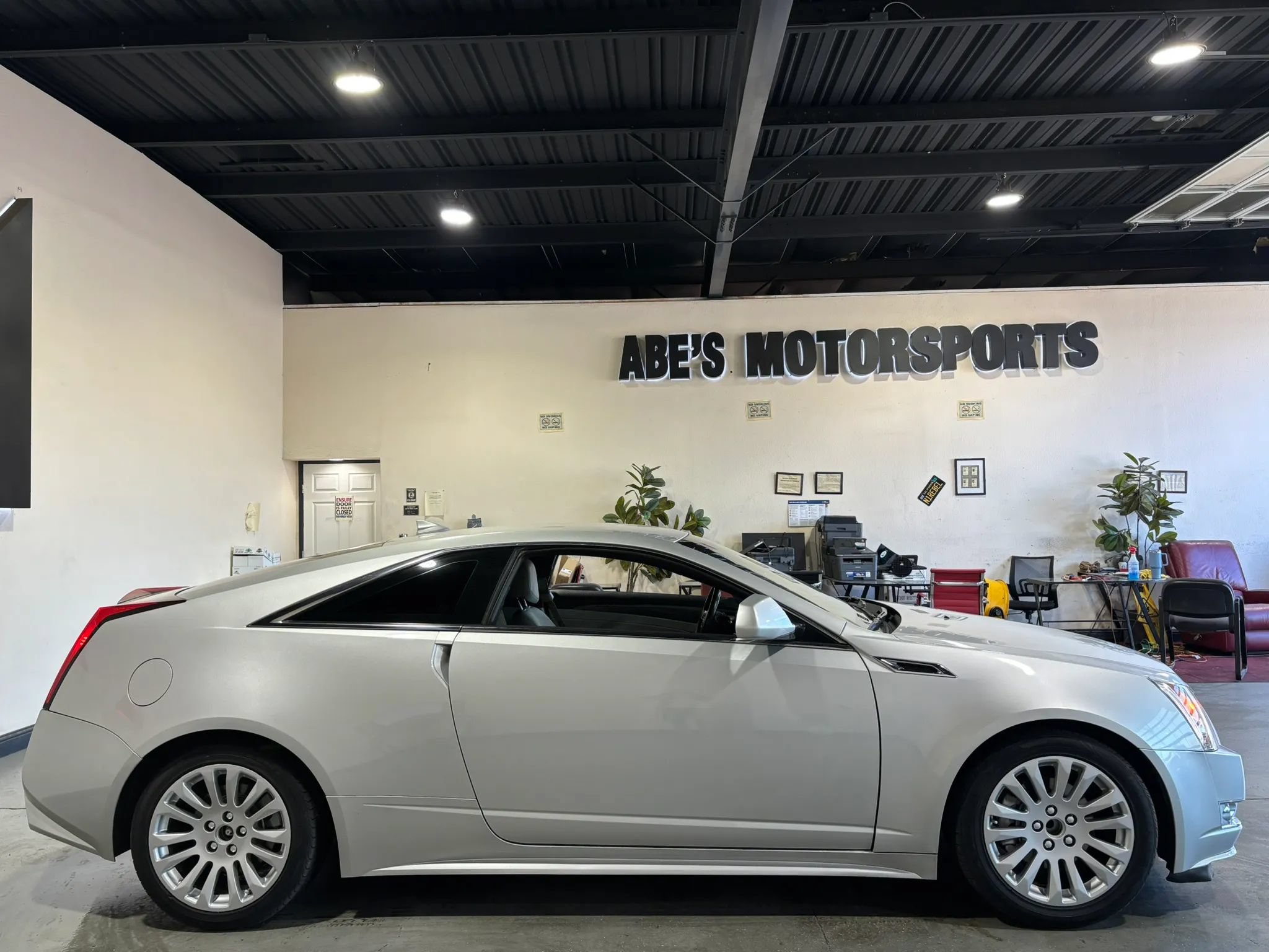 Used 2013 Cadillac CTS Performance RWD image 4