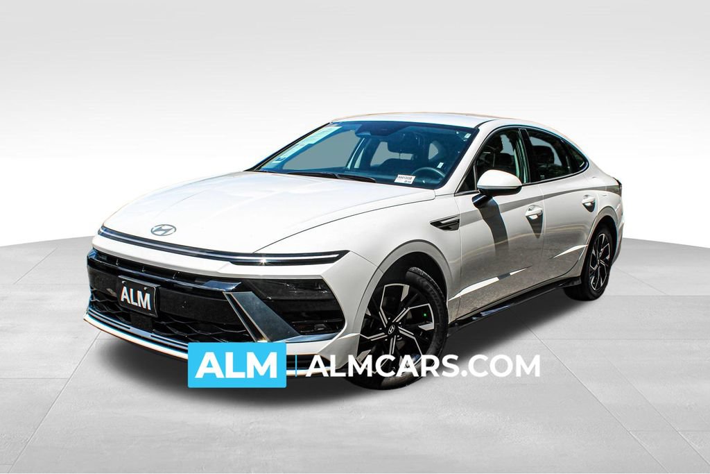 Used 2025 Hyundai Sonata SEL FWD image 1