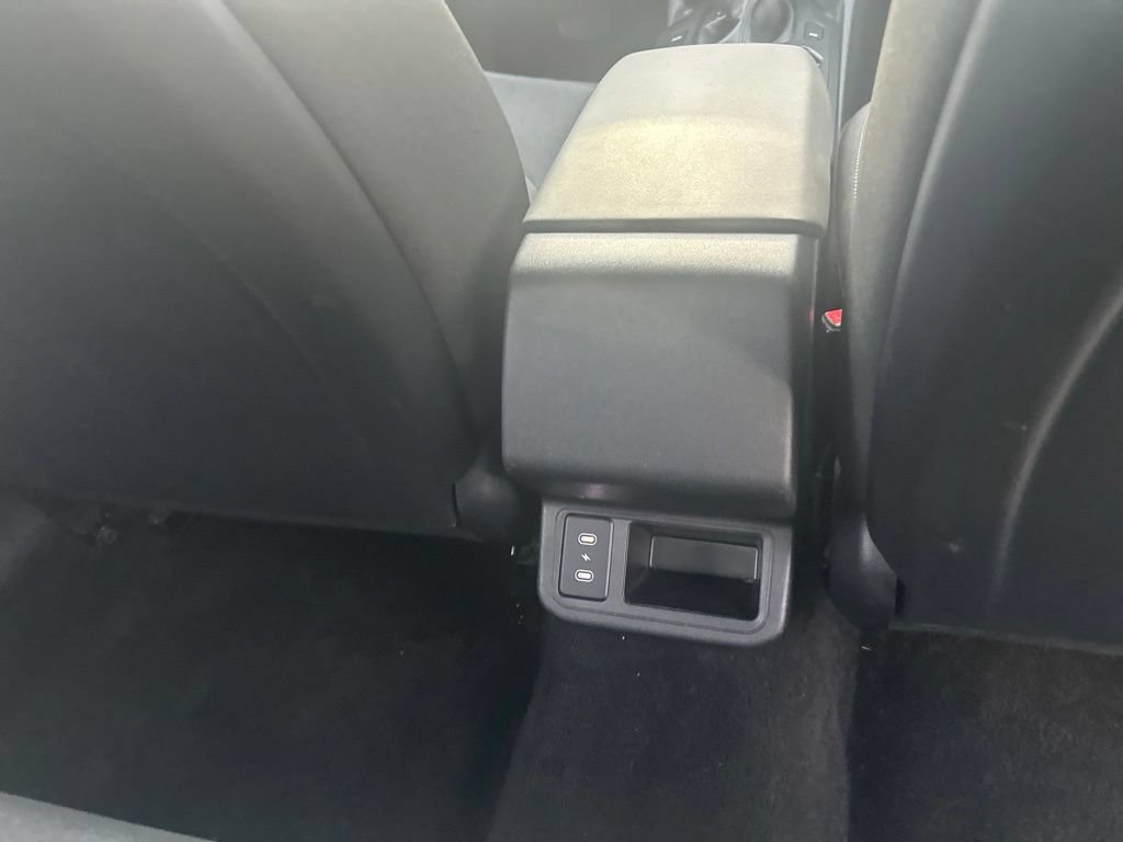 Used 2025 Kia K4 FWD image 32