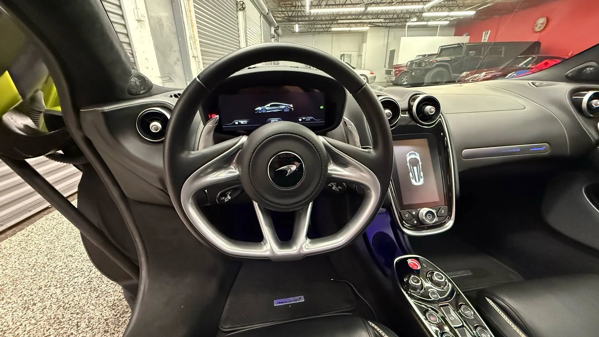 Used 2023 McLaren GT image 11