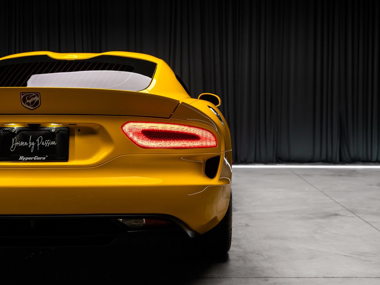 Used 2014 SRT Viper SRT-10 w/ Grand Touring Package RWD image 34