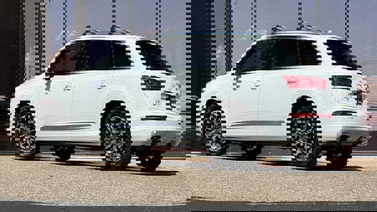 Used 2019 Audi Q7 3.0T Premium Plus image 9