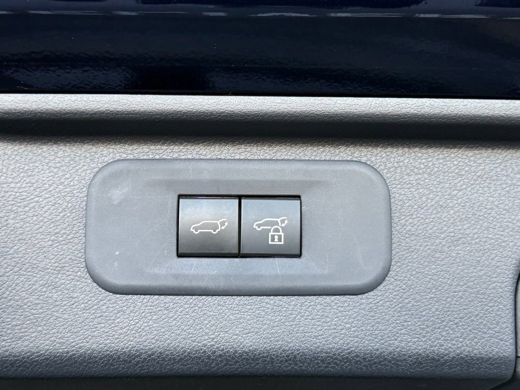 Used 2025 Toyota Grand Highlander FWD image 15